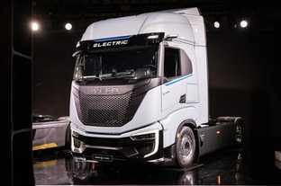 Iveco stellt neuen S-eWay Artic vor
