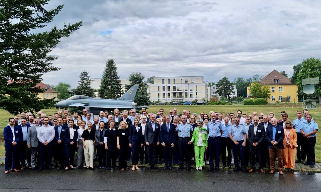 Serielles Bauen: Bund plant 76 neue Kasernen-Gebäude