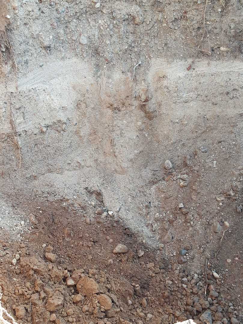 Blick in das Erdreich bis ca. 3 m unter Oberkannte Gelände | Foto: LMR Drilling Blick in das Erdreich bis ca. 3 m unter Oberkannte Gelände | Foto: LMR Drilling