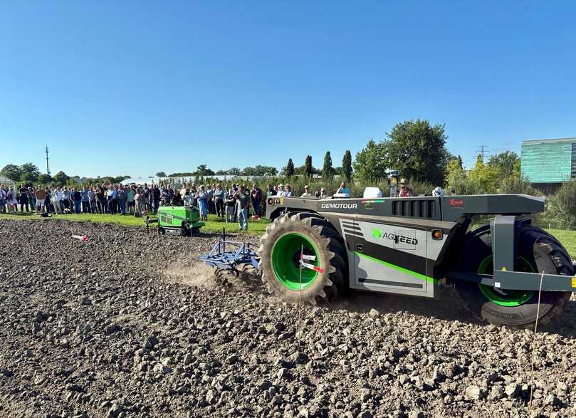 Die Florum wurde erneut in Zusammenarbeit mit dem „Holsteiner Versuchsnachmittag" der Landwirtschaftskammer Schleswig-Holstein ausgerichtet: Im Gartenbauzentrum gab es aktuelle Versuche und neue Baumschultechnik zu sehen. | Foto: Mario J. Wienert/florum.de
