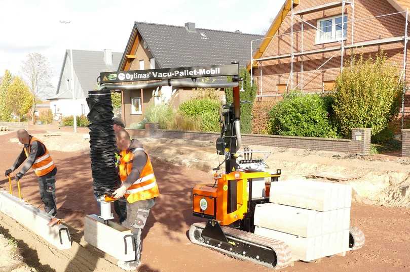 Das Optimas Vacu-Pallet-Mobil E kann bis zu 140 kg heben und bewegen. | Foto: Optimas Das Optimas Vacu-Pallet-Mobil E kann bis zu 140 kg heben und bewegen. | Foto: Optimas