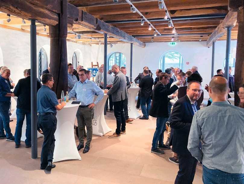 In den Pausen war die Freude, sich nach langer Pause wieder im direkten Gespräch austauschen zu können, deutlich spürbar. | Foto: VMT In den Pausen war die Freude, sich nach langer Pause wieder im direkten Gespräch austauschen zu können, deutlich spürbar. | Foto: VMT