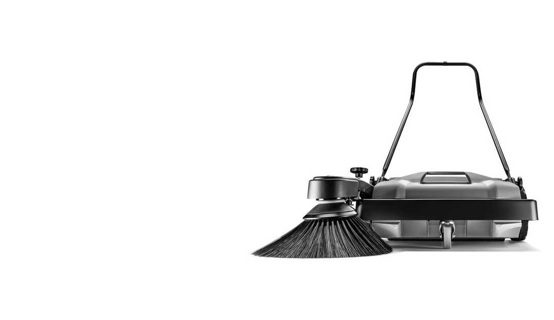 Garten im Frühjahr für Profis und Heimwerker: Kehren mit Kärcher