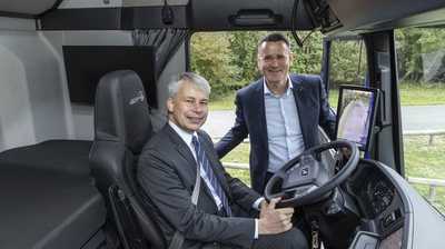 Besuch bei MAN: Bundesverkehrsminister Bilger wirbt für mehr E-Lkw