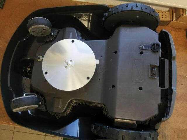 Automower 320 nach dem Winter-Check.