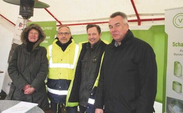 Sind mit Ablauf und Ergebnis der Sanierungsmaßnahme in Stendal rundum zufrieden (v.l.): Annegret Schröder, Stefan Münder, André Hübner und Thomas Frisch