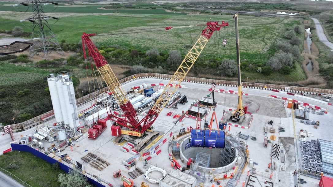 Stromnetzausbau England: Europas größte Schachtabsenkanlage für Themse-Kabeltunnel