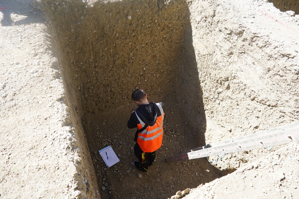 Flüssigboden bringt den Kanalbauer zum Spezialtiefbau