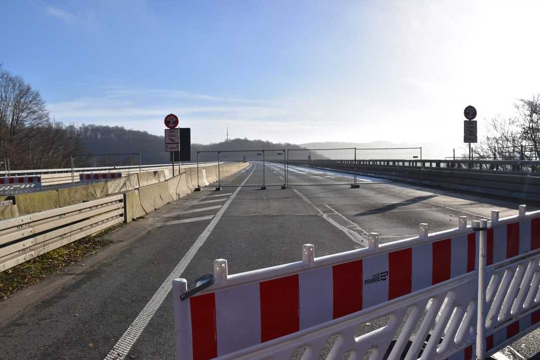 Bund will 2.700 Autobahnbrücken in acht Jahren modernisieren Bund will 2.700 Autobahnbrücken in acht Jahren modernisieren