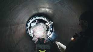 Mit dem Wickelrohr in schwer zugänglichem Terrain