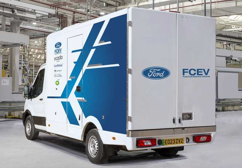 Mit Kühlkoffer ausgerüstet soll der Prototypen des Ford Transit seine Vorteile bei Reichweite und Einsatzzeit gegenüber Diesel-Transportern nachweisen. | Foto: Ford Mit Kühlkoffer ausgerüstet soll der Prototypen des Ford Transit seine Vorteile bei Reichweite und Einsatzzeit gegenüber Diesel-Transportern nachweisen. | Foto: Ford