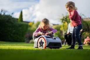 Segway-Update macht Navimow für Profis und Heimwerker smarter und sicherer