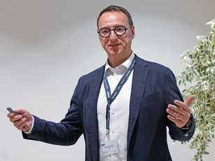 Kobelco festigt Marktposition in Europa: Neue Kennzahlen und Strategien