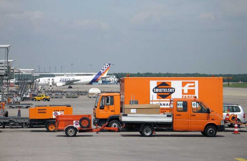 Zu den Kunden gehören neben den öffentlichen Auftraggebern Unternehmen aus der Petrochemie, Flughafenbetreiber und weitere anspruchsvolle Industriekunden. | Foto: Swietelsky-Faber Zu den Kunden gehören neben den öffentlichen Auftraggebern Unternehmen aus der Petrochemie, Flughafenbetreiber und weitere anspruchsvolle Industriekunden. | Foto: Swietelsky-Faber