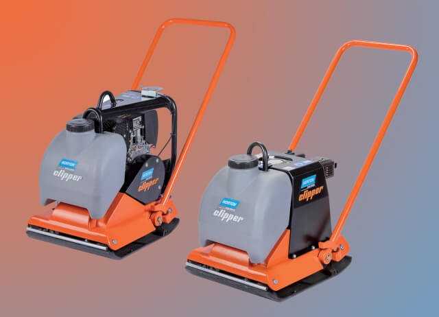 CFP 14 W Dieselversion (li.), CFP 14 W mit Honda GX160 4,8 PS Benzinmotor. | Fotos: Saint-Gobain Abrasives GmbH CFP 14 W Dieselversion (li.), CFP 14 W mit Honda GX160 4,8 PS Benzinmotor. | Fotos: Saint-Gobain Abrasives GmbH