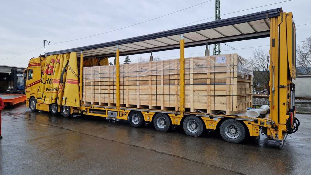 Anspruchsvoller Linereinbau mit zwei Rekord-Schwergewichten Anspruchsvoller Linereinbau mit zwei Rekord-Schwergewichten