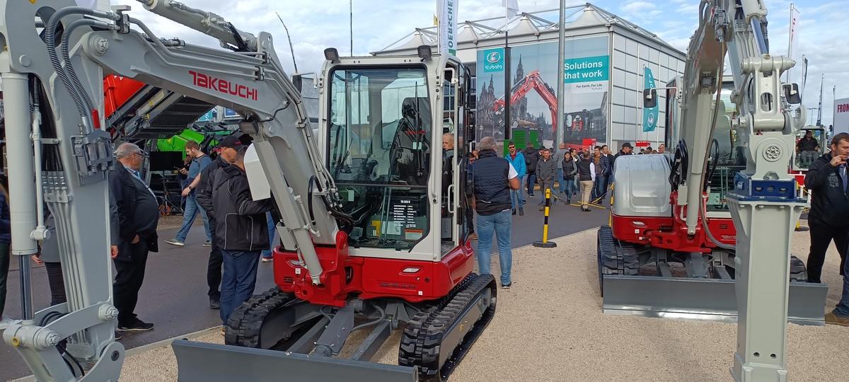 Bei Takeuchi gab es unter anderem die neuen Minibagger TB 350 R und TB 335 R zu sehen. | Foto: B_I/Budde