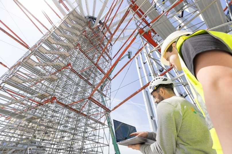 Prozesse optimieren, Zeit sparen: In der Schulungsreihe von PERI rund um das Thema Arbeitsvorbereitung im Gerüstbau lernen Teilnehmende, Ressourcen effizient zu planen und digitale Hilfsmittel gezielt einzusetzen. | Foto: PERI Deutschland