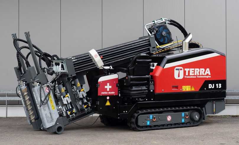 Der DJ 13 hat erstmals in der 6-Tonnen-Klasse alle Bohrassistenzsysteme an Bord, die über eine gut zugängliche SPS-Steuerung geregelt werden. | Foto: Terra AG Der DJ 13 hat erstmals in der 6-Tonnen-Klasse alle Bohrassistenzsysteme an Bord, die über eine gut zugängliche SPS-Steuerung geregelt werden. | Foto: Terra AG