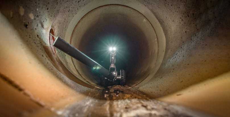 Inspektion einer Anschlussleitung direkt aus dem Hauptkanal: Das Rovion-Satellitensystem von Ipek ermöglicht die Untersuchung von Abzweigen mithilfe einer speziellen Satellitenkamera. | Foto: Ipek International GmbH