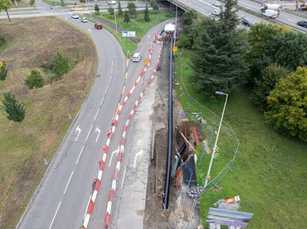 Unter Fluss und Schnellstraße
