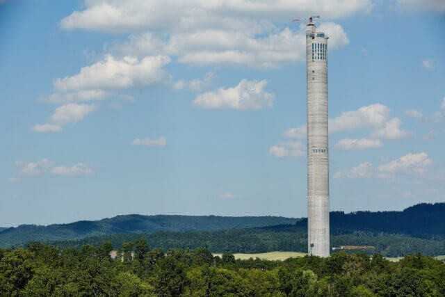Im baden-württembergischen Rottweil entstand ein einzigartiger Testturm, in dem seit Dezember 2016 neue Aufzüge erprobt und zertifiziert werden.