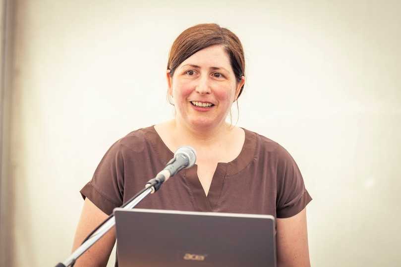 Nadine Krogull von den Wirtschaftsbetrieben Duisburg berichtete über Praxiserfahrungen mit der Digitalisierung. | Foto: IKT Nadine Krogull von den Wirtschaftsbetrieben Duisburg berichtete über Praxiserfahrungen mit der Digitalisierung. | Foto: IKT