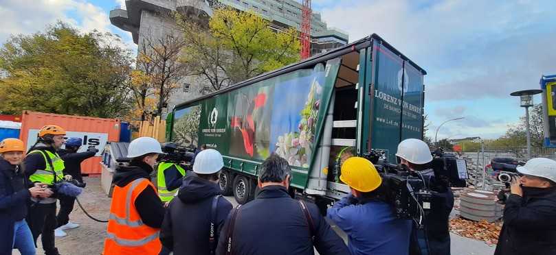 Das Medieninteresse war groß beim grünen Bunker in St. Pauli | Foto: Baumschule Lorenz von Ehren Das Medieninteresse war groß beim grünen Bunker in St. Pauli | Foto: Baumschule Lorenz von Ehren