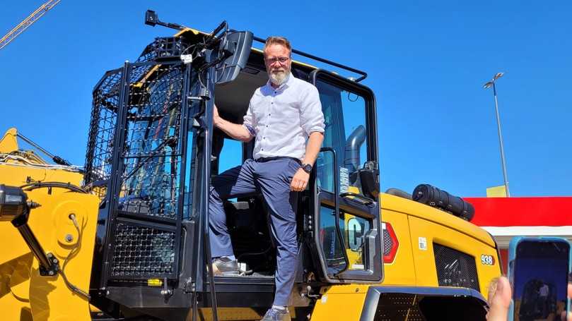 Nach seiner Premiere 2023 wird Schleswig-Holsteins Wirtschaftsminister Claus Ruhe Madsen morgen zum zweiten Mal die Nordbau eröffnen. | Foto: bb Nach seiner Premiere 2023 wird Schleswig-Holsteins Wirtschaftsminister Claus Ruhe Madsen morgen zum zweiten Mal die Nordbau eröffnen. | Foto: bb