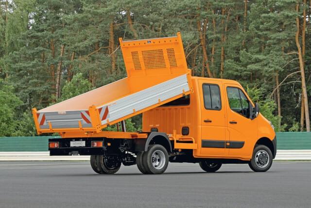 Als Kipper mit Doka macht der Opel Movano auch als Kommunalfahrzeug eine gute Figur. | Foto: Opel