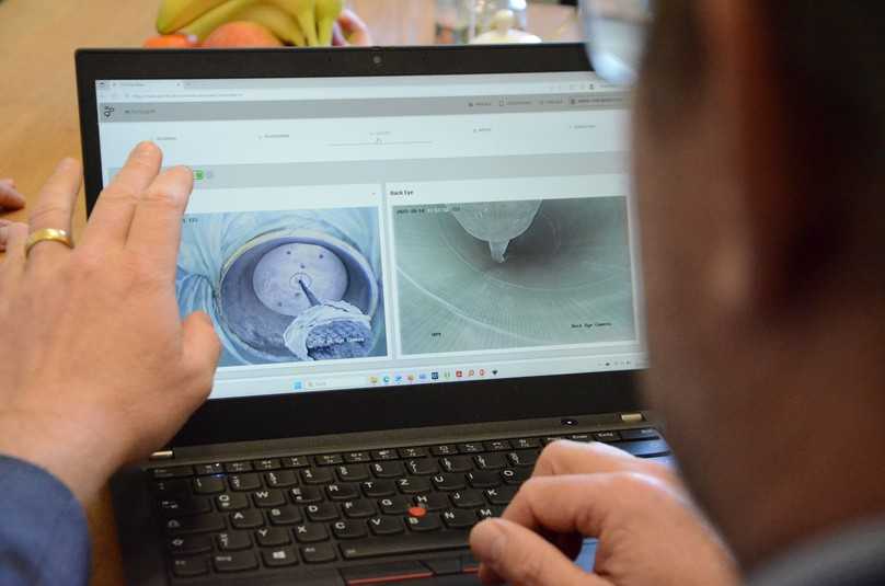 Neben Diagrammen und Werten ist u.a. auch ein direkter Online-Zugriff auf vernetzte Anlagen möglich. | Foto: Nora Saric