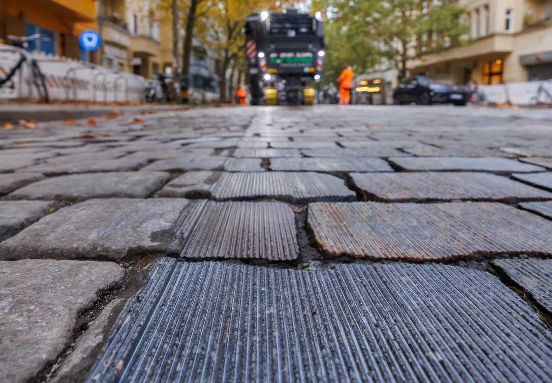 Natursteinpflaster sanieren: Precision Grinding für sichere und leisere Pflasterstraßen