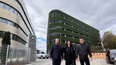 Weltweit größte pflegefreie Moos-Fassade