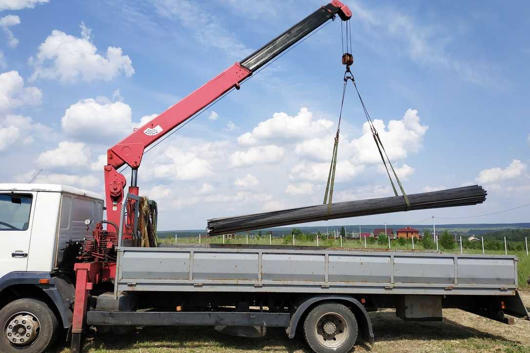 Tipp vom Experten der Deula: Auswahl des richtigen Lade- oder Recyclingkrans Tipp vom Experten der Deula: Auswahl des richtigen Lade- oder Recyclingkrans