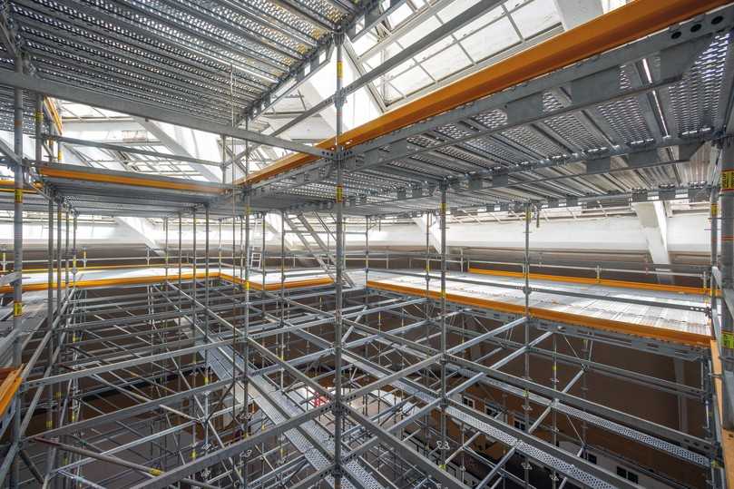 Die Bauteile des "Peri up Flex"-Baukastens passten sich der anspruchsvollen Schalenform der Kuppel flexibel an. | Foto: Peri Deutschland