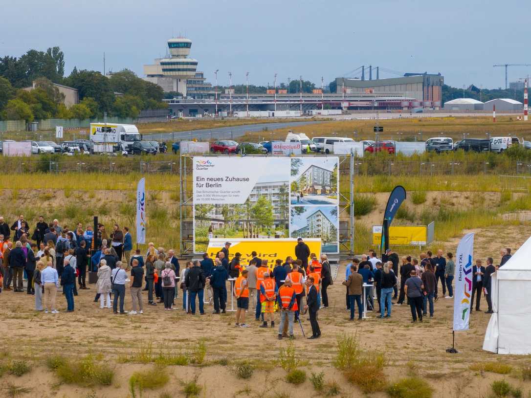 Wohnen auf der Startbahn: Degewo startet ersten Holzbau in Berlin Tegel Wohnen auf der Startbahn: Degewo startet ersten Holzbau in Berlin Tegel