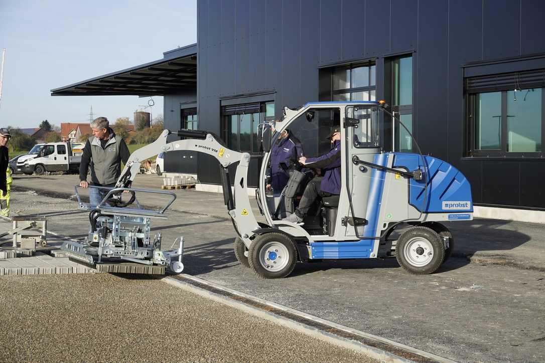 Praxistest: So schneidet Pflasterverlegemaschine von Probst ab