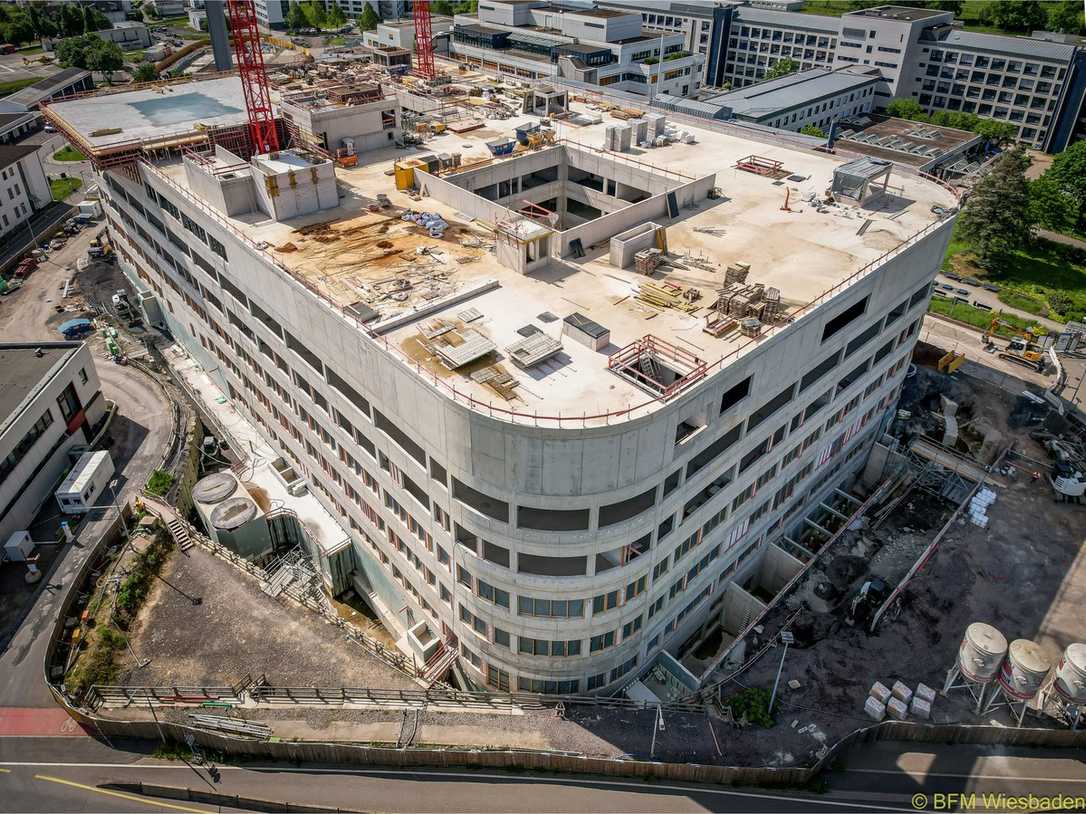 66 Tonnen weniger Dachlast: Leichtbeton rettet Statik bei Klinik-Neubau