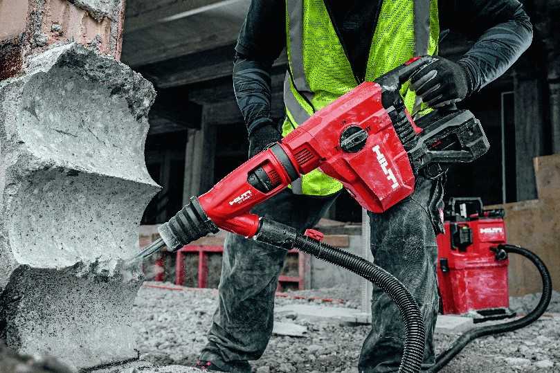 Hilti Akku-Bohrhammer TE 3000-22 mit sehr hoher Bohrleistung, langer Akkulaufzeit und innovativen Sicherheitsfunktionen für maximale Produktivität bei schweren Bohr- und Meißelarbeiten in Beton. | Foto: Hilti