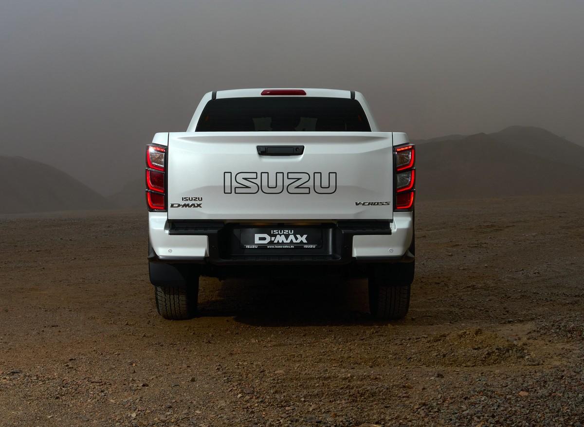 Heckklappe und hinteren Stoßfänger haben die Designer überarbeitet und moderner gestaltet. | Foto: Isuzu Heckklappe und hinteren Stoßfänger haben die Designer überarbeitet und moderner gestaltet. | Foto: Isuzu