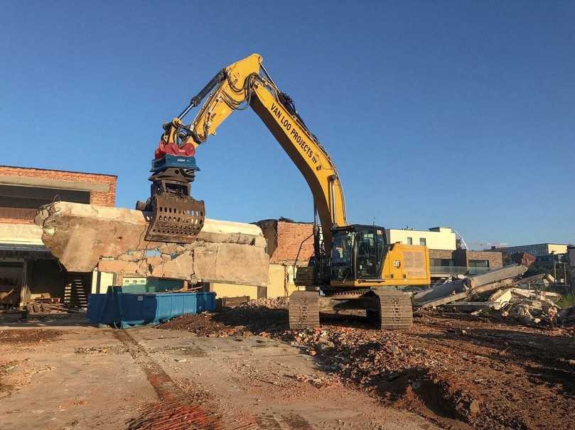 Echter Effizienzgewinn: Alle Van-Loo-Bagger wurden mit Lehnhoff SQ80 Schnellwechslern ausgestattet. So ließen sich alle Anbaugeräte zwischen den Baggern wechseln. | Foto: Lehnhoff Echter Effizienzgewinn: Alle Van-Loo-Bagger wurden mit Lehnhoff SQ80 Schnellwechslern ausgestattet. So ließen sich alle Anbaugeräte zwischen den Baggern wechseln. | Foto: Lehnhoff