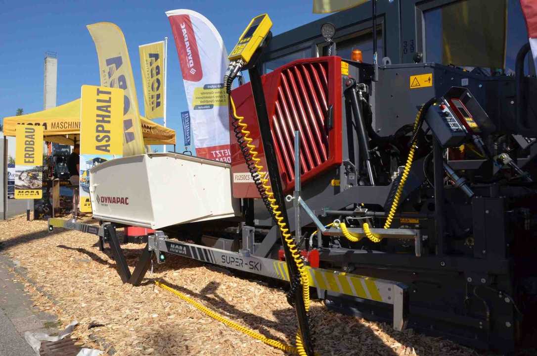 MOBA Mobile Automation Nordbau 2023 Assistenzsysteme für Baumaschinen im Straßenbau MOBA Mobile Automation Nordbau 2023 Assistenzsysteme für Baumaschinen im Straßenbau