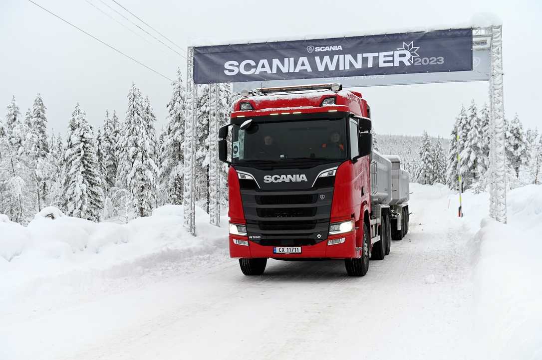 Scania Winter Drive Schwere Lkw Im Test Auf Eis Und Schnee