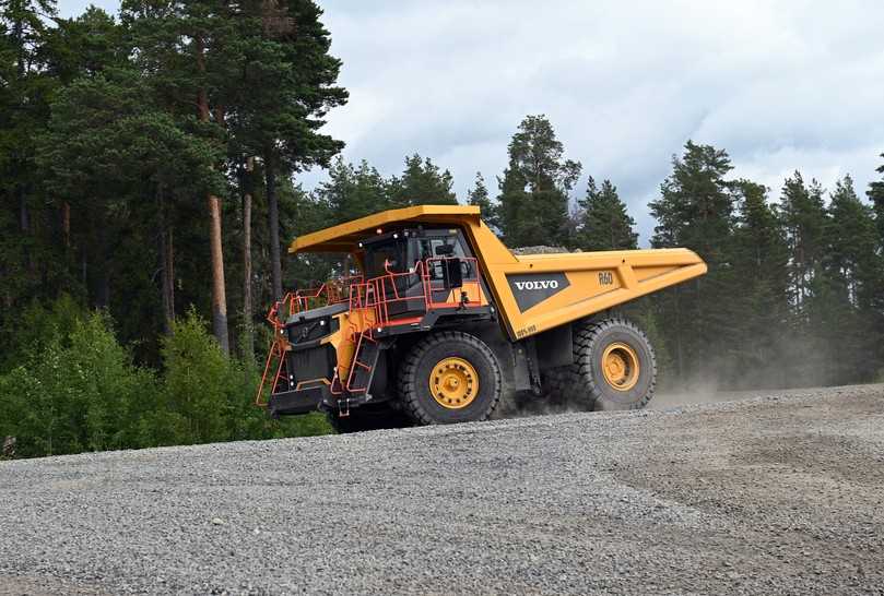 Große Volvo Muldenkipper wie den R60 sieht man in Deutschland eher selten. | Foto: Frank Hausmann Große Volvo Muldenkipper wie den R60 sieht man in Deutschland eher selten. | Foto: Frank Hausmann