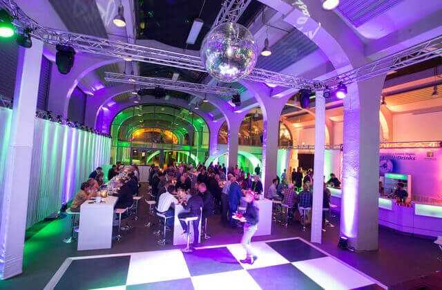 130 Gäste aus dem In- und Ausland feierten das Jubiläum von Saertex Multicom. | Fotos: Saertex