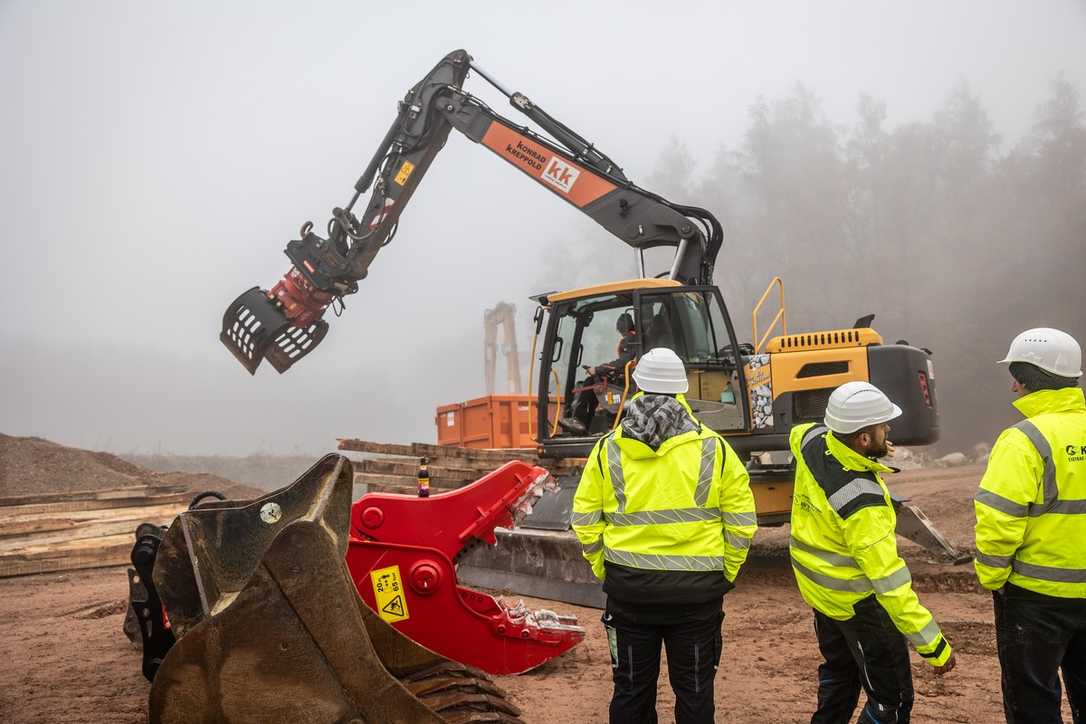 Abbruch: Praxis-Training mit MBI-Anbaugeräten Abbruch: Praxis-Training mit MBI-Anbaugeräten