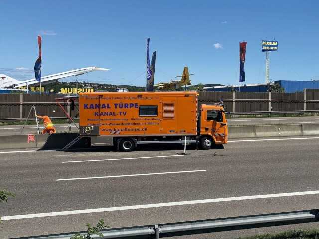 Waren die Arbeiten in einem Sanierungsabschnitt fertig gestellt, wurde eine abschließende TV-Abnahme durchgeführt. | Fotos: Kanal-Türpe Waren die Arbeiten in einem Sanierungsabschnitt fertig gestellt, wurde eine abschließende TV-Abnahme durchgeführt. | Fotos: Kanal-Türpe