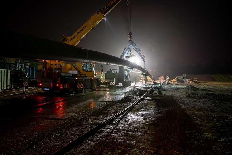 Einzug Produktrohrstrang nebst Kabelschutzrohren | Foto: De la Motte & Partner GmbH Einzug Produktrohrstrang nebst Kabelschutzrohren | Foto: De la Motte & Partner GmbH