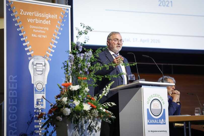 Uwe Neuschäfer legte sein Amt als Obmann des Güteausschusses nieder. | Foto: Güteschutz Kanalbau
