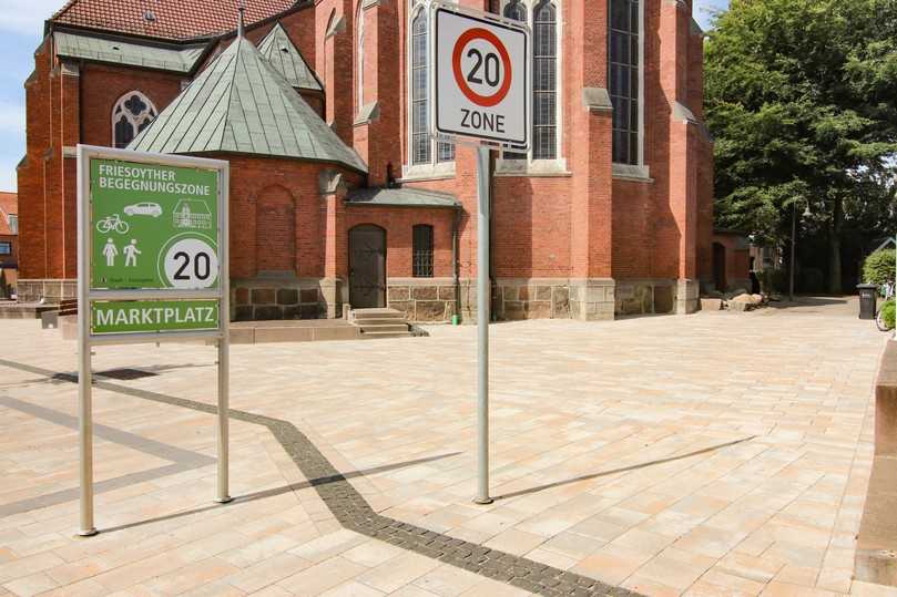 Der Marktplazu funktioniert nach dem Shared-Space-Prinzip. | Foto: Berding Beton